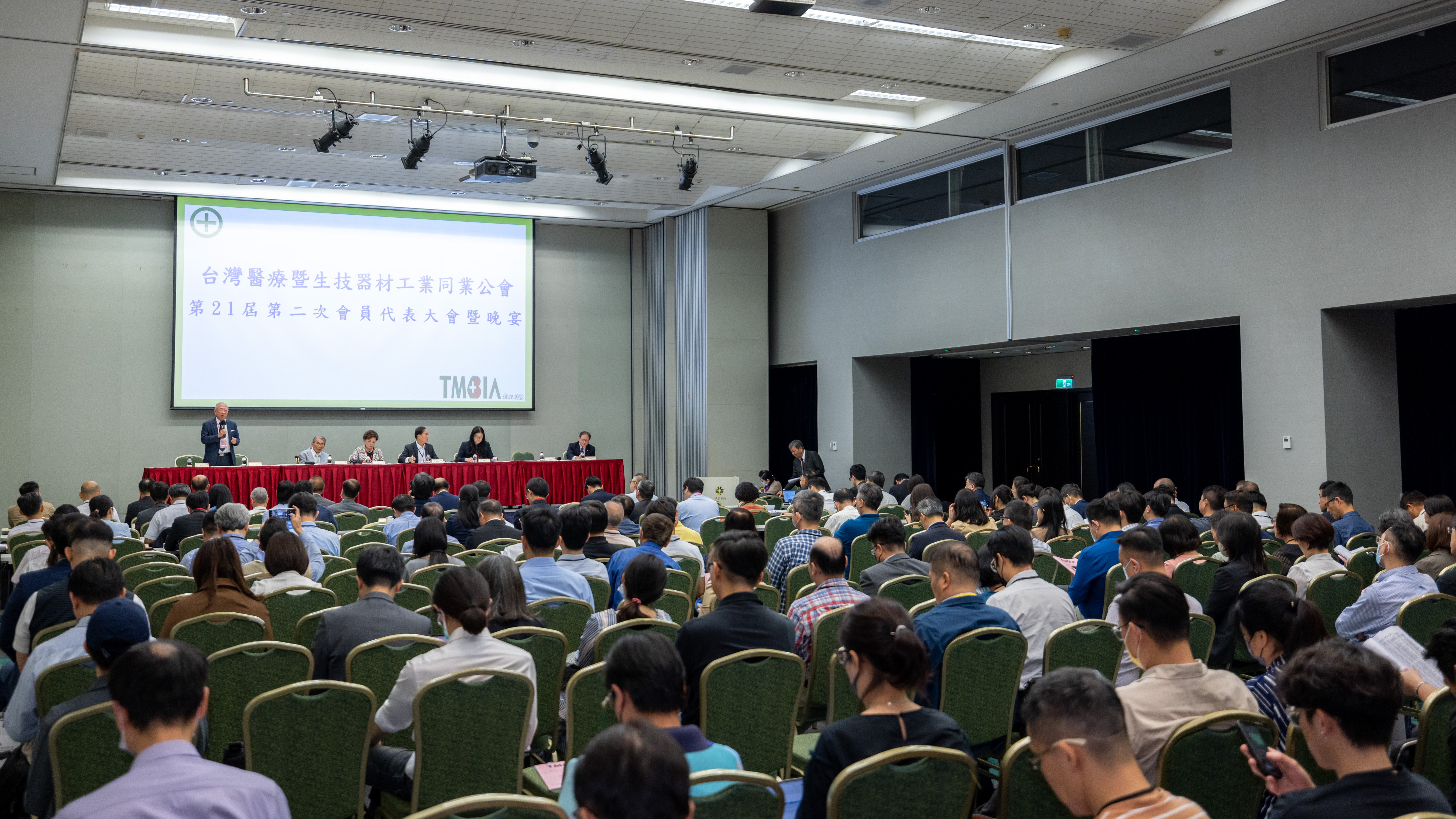 【公會快訊】本會會員大會通過章程修改,邀貿易署及產發署分享《政府輔導大利多》