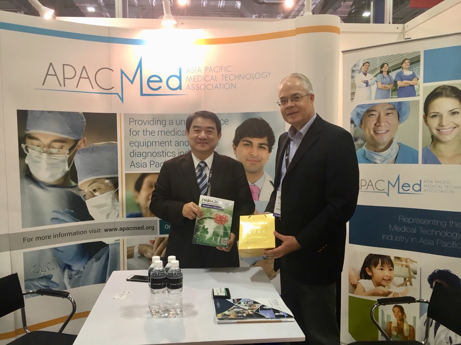 【即時訊息】 醫材公會洪盛隆理事長拜會新加坡APACMed  (亞太醫療技術協會)